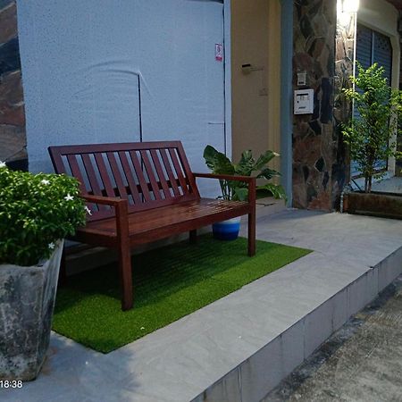 In Box Hostel 利巴诺伊 外观 照片