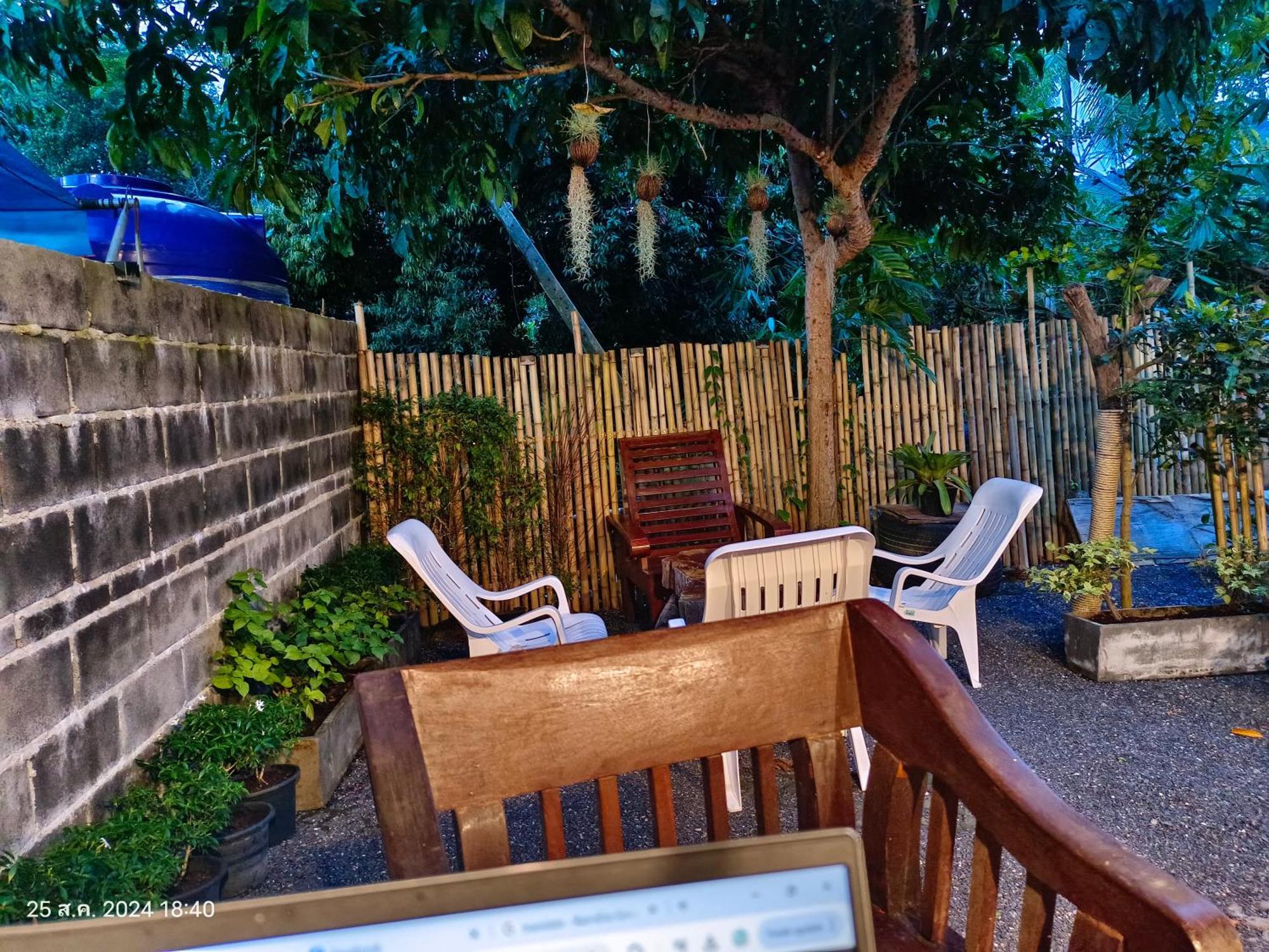 In Box Hostel 利巴诺伊 外观 照片